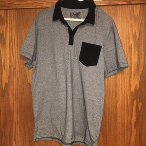 Men’s polo with front pocket